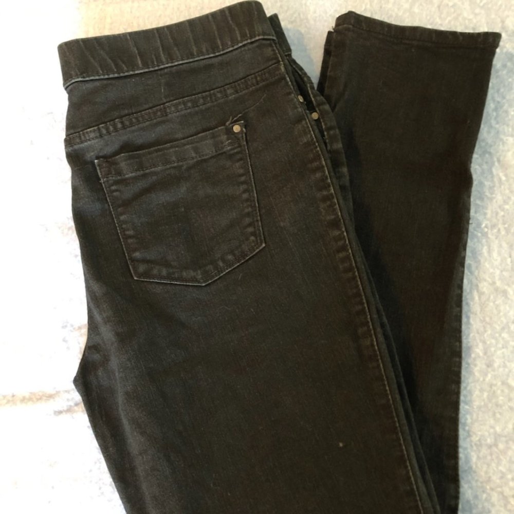 Faded Glory black elastic waist jeans - (size 10)